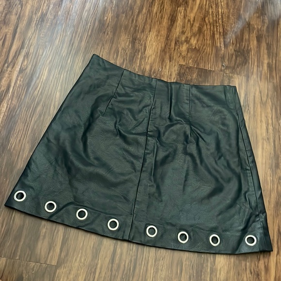 Leather skirt size small - Picture 1 of 4